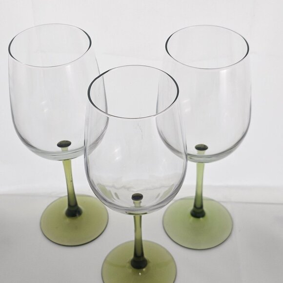 4 Libbey Olive Green Wine Goblet 9" red wine blown glass 17oz stylish romantic - Picture 4 of 7